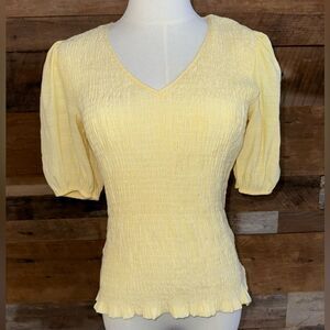 Nine West creamy yellow smocked front & back V neck, short sleeve puff elastic